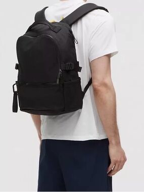 ✅PRICE FIRM✅
NWT Lululemon UNISEX Backpack